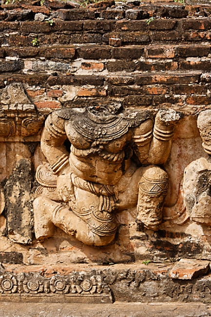 Wat Ratchaburana-016